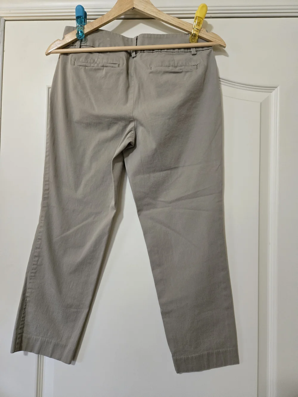Ann Taylor Straight Leg Pants in Taupe Khaki